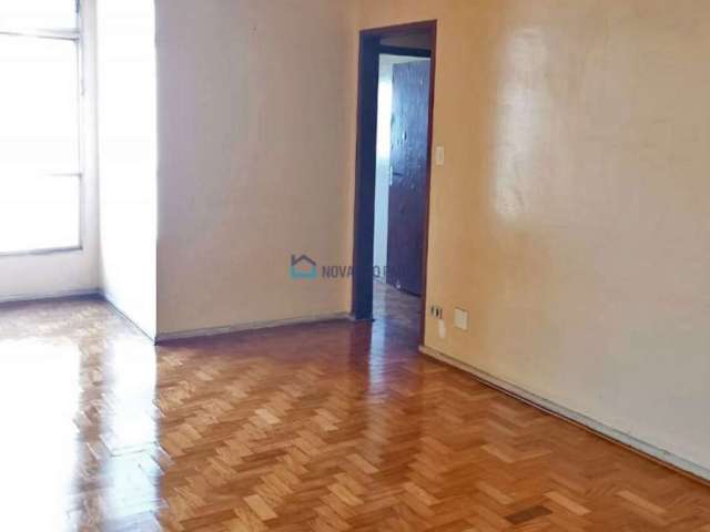 Apartamento à venda, na Vila Mariana, a 500 metros do metrô Paraíso