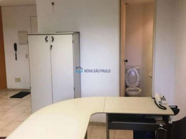 Sala comercial com 1 sala à venda na Rua Doutor Neto de Araújo, --, Vila Mariana, São Paulo, 39 m2 por R$ 395.000