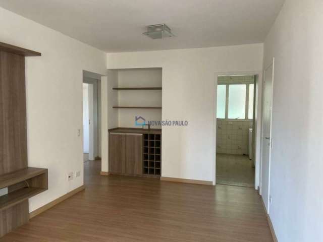 Apartamento/ Saúde, Andar Alto, 2 quartos,  2 banheiros, 69m² útil e 1 vaga