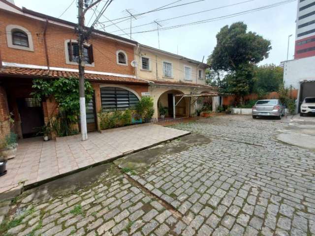 Casa  de Vila à venda  ao lado do Metrô São Judas com 3 quartos.