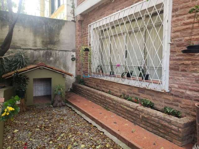 Casa Comercial à venda na Vila Mariana com 8 salas e 4 vagas de garagem