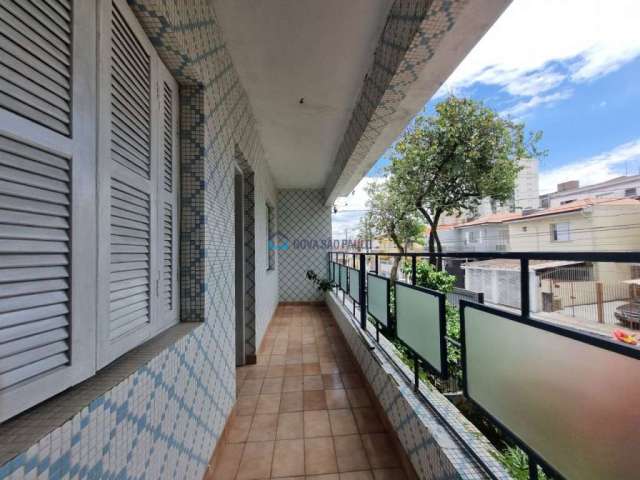 Casa Assobradada 4 Dormitórios, 5 vagas - Vila Santo Estéfano