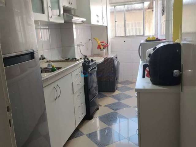 Apartamento, 2 dormitórios, sala, cozinha,  garagem. Vila Santa Catarina