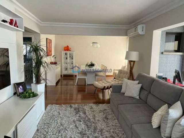 Apartamento a venda Bairro Ipiranga. 2 Vagas. 145m².