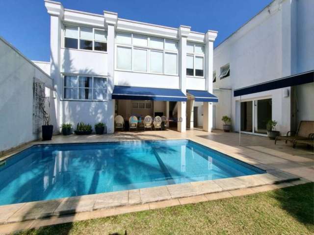 Casa ampla e requintada|piscina|área gourmet| lindo jardim