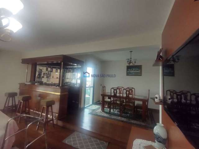 Apartamento Saúde / 3 Suítes / 3 vagas, 186 m²