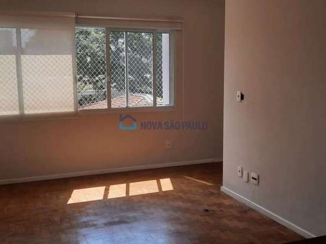 Vila Olímpia, Apartamento 77m², 2 quartos, 1 vaga.