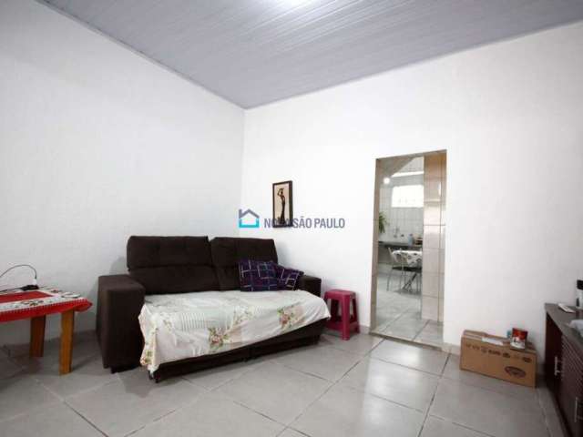 Sobrado de Vila 150m² - Vila Monumento - 2 Dormitórios, 1 Vaga