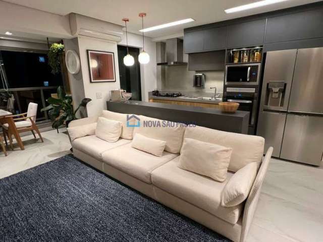 Apartamento com 103 metros Mobiliado - Vila Gumercindo