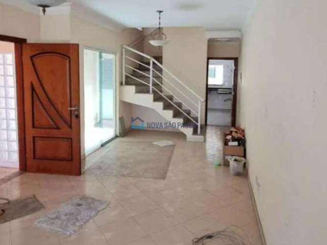 Sobrado 220m² - 4 Suítes - 2 Vagas - Ipiranga