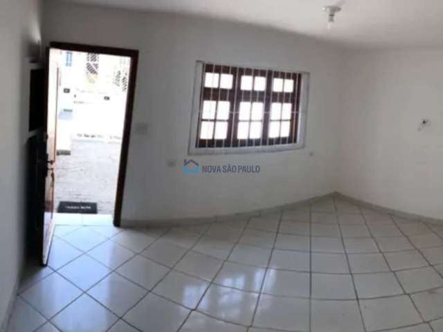 Sobrado 130m² - 3 Dormitórios - 2 VagasChácara Santo Antônio