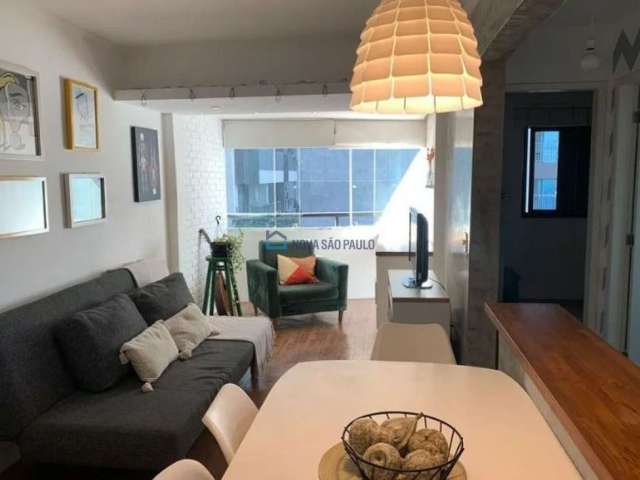 Apartamento de 2 dormitórios, 1 suíte em Moema !