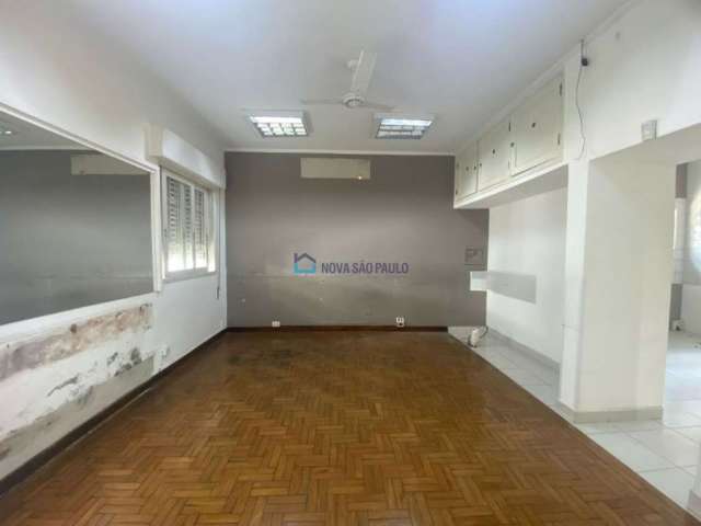 Casa Comercial em Alto da Lapa com 391m².