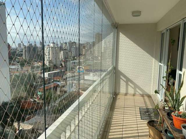 Apartamento Bosque da Saúde. Metrô Praça da Árvore. 2 vagas.