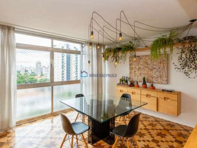 Venda. Vila Mariana. Apartamento com 165M² . 3 quartos. 1 vaga