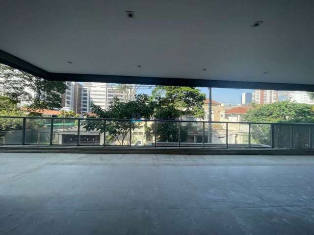 Garden com 217m², 4 quartos, suítes, 3 vagas no Campo Belo