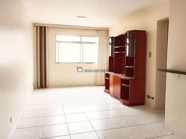 Apartamento de 83m², 2 Dormitórios, Aclimação