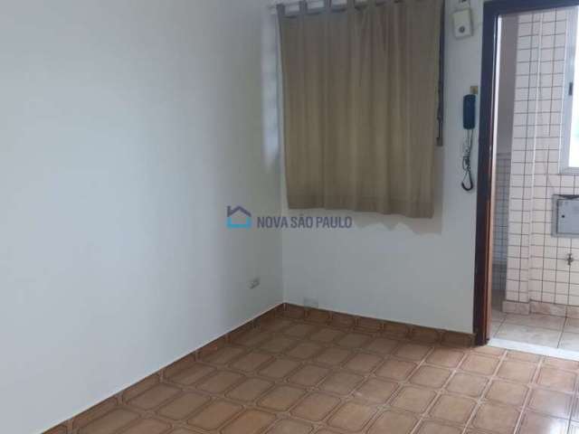 Apartamento 48m , 2 dormitórios, ao lado do metro são judas