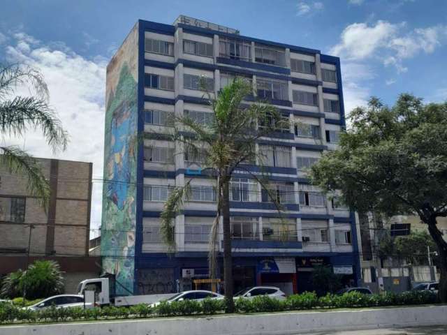 Apartamento 117 m² na Vila Marina, próximo ao metro, com 3 dormitórios.