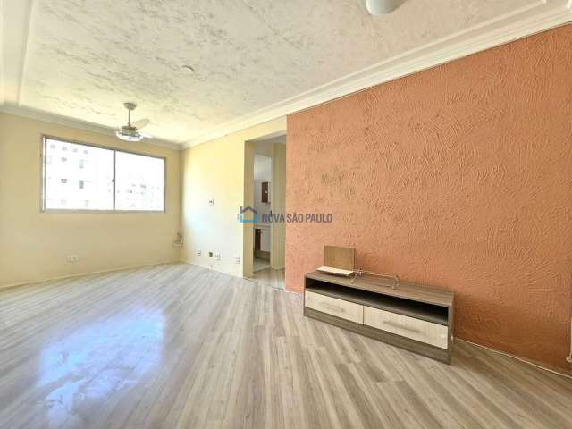 Apartamento à Venda com 2 Quartos e 1 Vaga, 55 m² (JABAQUARA)