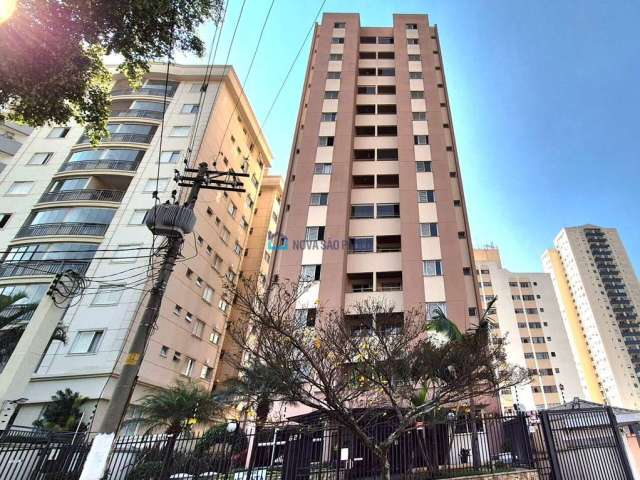 Apartamento de 2 dormitórios, 1 vaga de garagem livre, próximo ao shopping Santa Cruz!