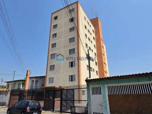 Apartamento de 50m² 2 dormitórios e 1 vaga.