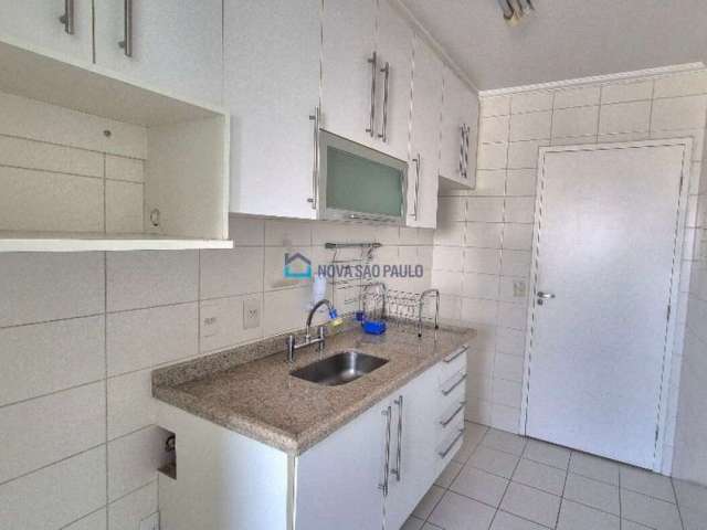 Apartamento à venda a 700 metros do metrô São Judas! Andar alto e sol da manhã!