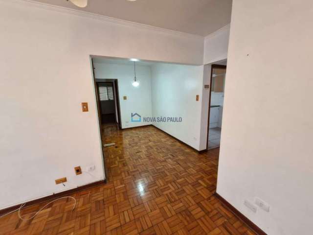 Apartamento a venda com 3 dormitórios na Vila Clementino