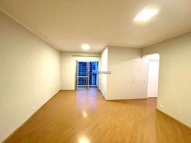 Moema Pássaros. Apartamento com 63M². Venda. 2 quartos. 1 vaga