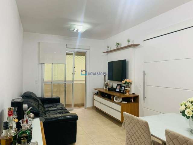 ACLIMAÇÃO. Apartamento, com 02 dormitórios, 66 m² útil e 01 Vaga