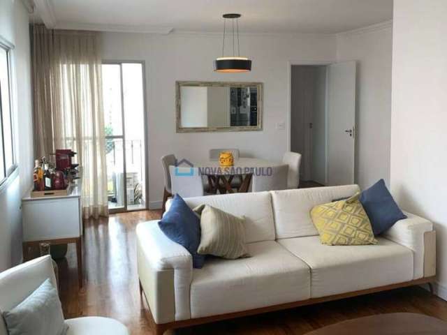 Apartamento Recém Reformado na Vila Mariana com 102m², 03 dormitórios sendo 01 suite.