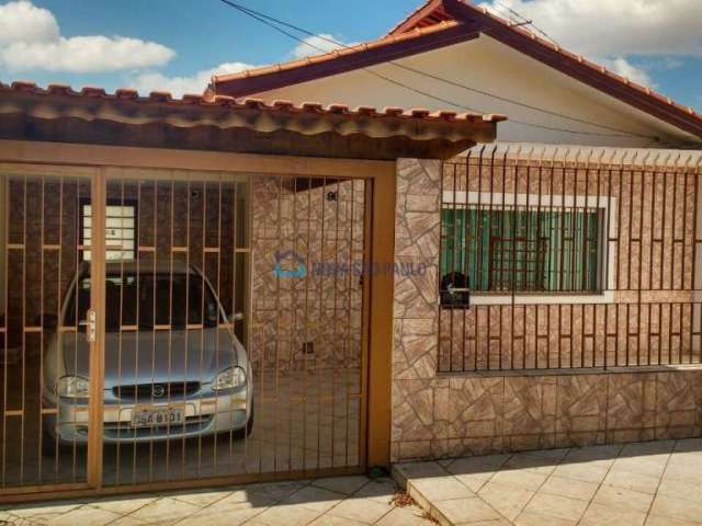 Casa térrea com salão de festas próximo ao Parque da Cantareira