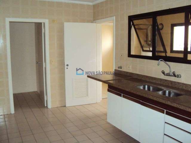 Aceita Pet!!! Apartamento 3 suítes, 3 vagas - Rua Dr. leite Pereira, 151