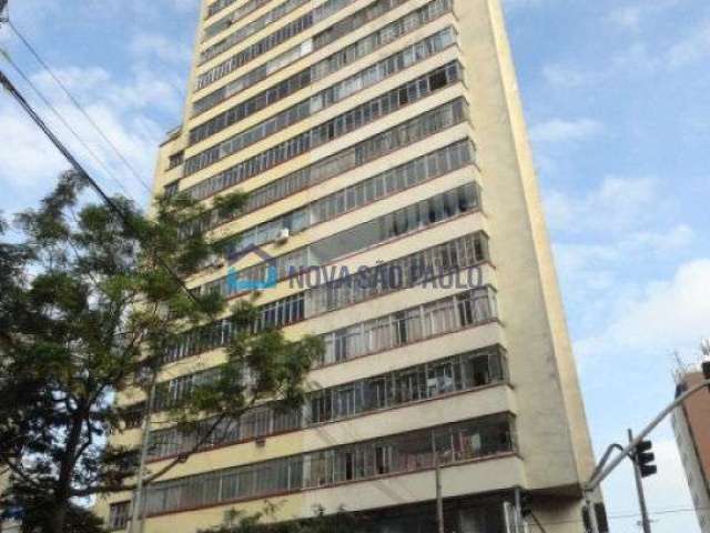 Conj. comercial 85m2 na Av. Cásper Líbero.