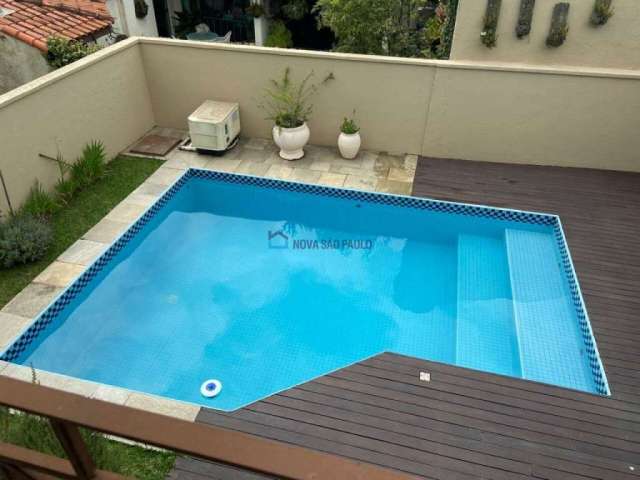 Venda | Condomínio na Aldeia da Serra | 4 Suítes | Piscina | 4 Vagas