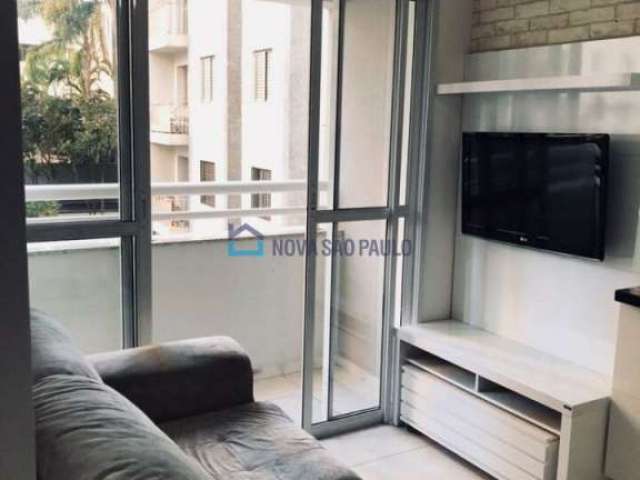 Apartamento 1 dormitório, 1 vaga, 400 metros do Metro Vila Mariana