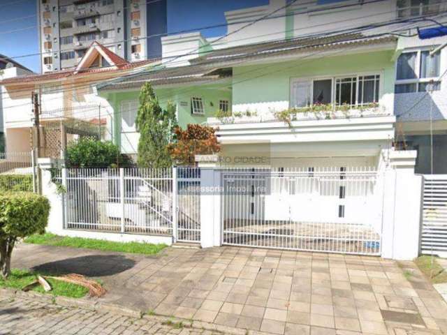 Casa 4 dormitórios à venda no Bairro Jardim Planalto com 292 m² de área privativa - 4 vagas de garagem