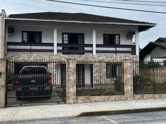 SOBRADO no BOM RETIRO com 4 quartos para VENDA, 344 m²