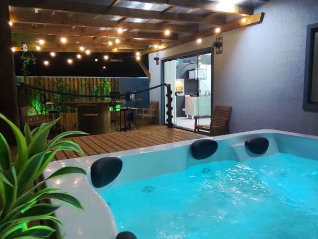 Casa a 50 mtrs da praia com Jacuzzi para até 6 pessoas