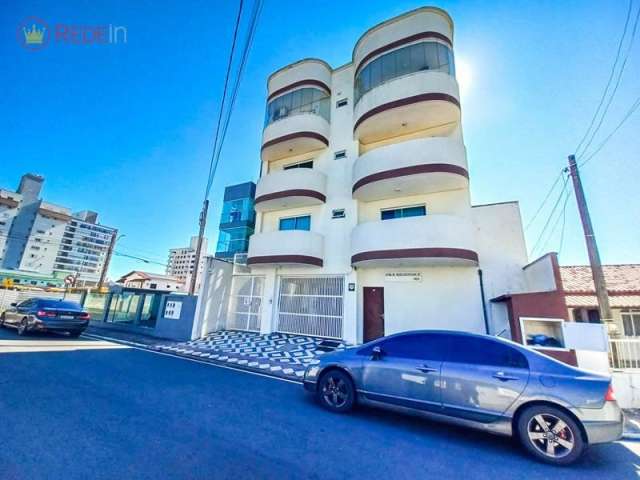 Apartamento 02 Dormitório - Centro de Navegantes Semi-Mobiliado a 65 metros da Praia!!