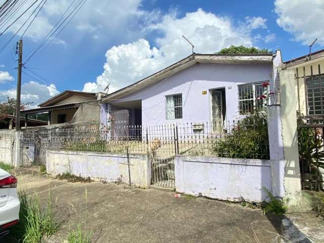 Casa em ótima localização no Parigot de Souza