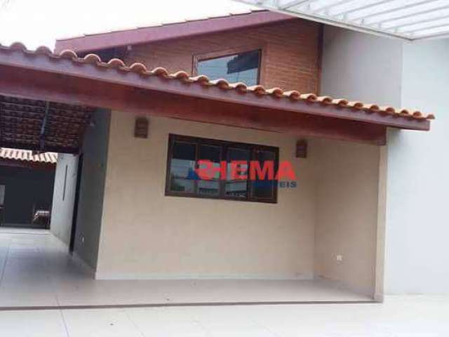 Casa com 3 dormitórios à venda, 183 m² por R$ 640.000,00 - Sumaré - Caraguatatuba/SP