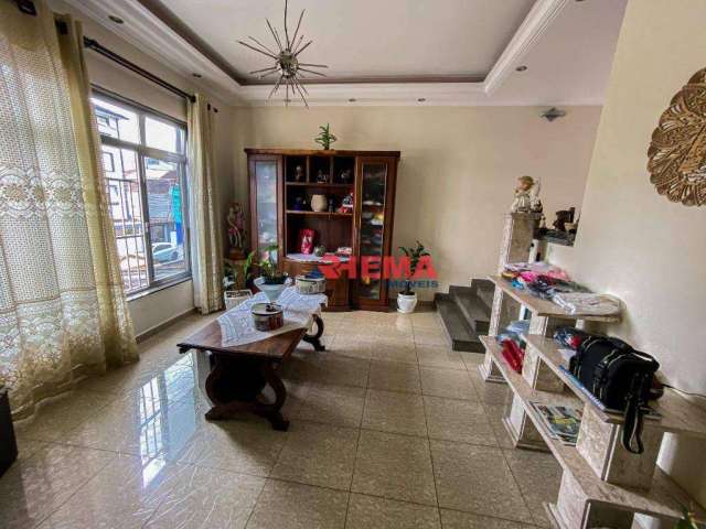 Sobrado com 4 dormitórios à venda, 219 m² por R$ 1.390.000,00 - Campo Grande - Santos/SP