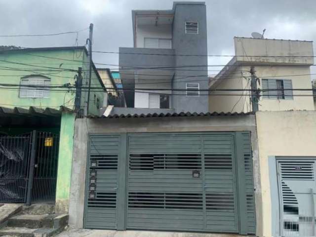 Conjunto de   casas com quarto cozinha e banheiro no Parque das Pedras   Para renda