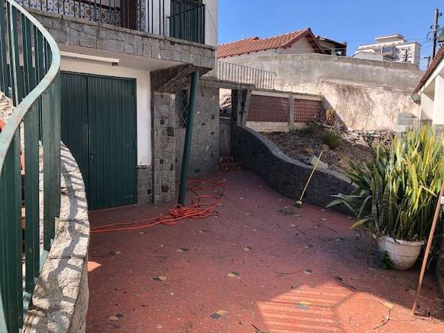 Casa comercial  salas   banheiros  vagas no bairro do Jd França