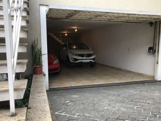 Sobrado na Vila Gustavo com  dormitórios sendo  Suíte e  Vagas de Garagem