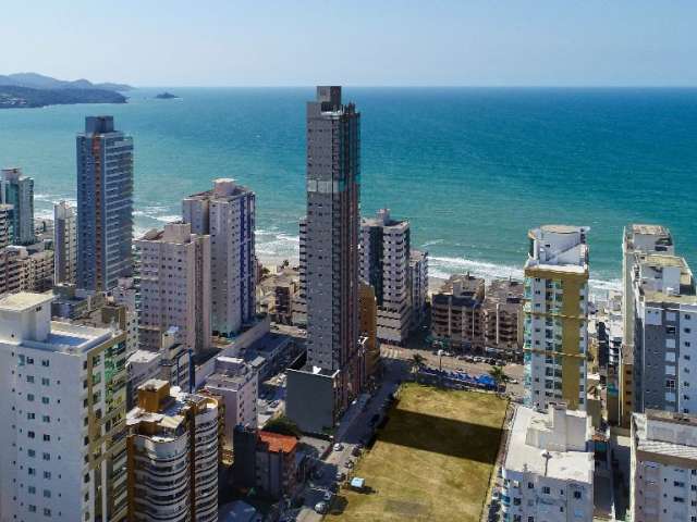 Apartamento studio na planta à venda em Meia Praia, Itapema - SC