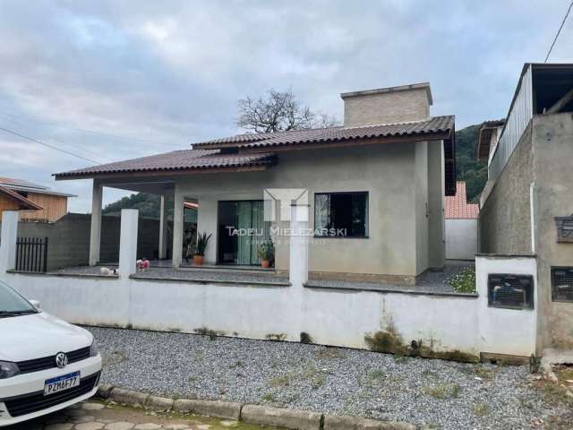 Casa a venda em Porto Belo