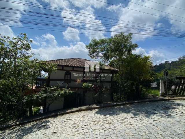 Casa Alvenaria em Centro, Porto Belo/SC