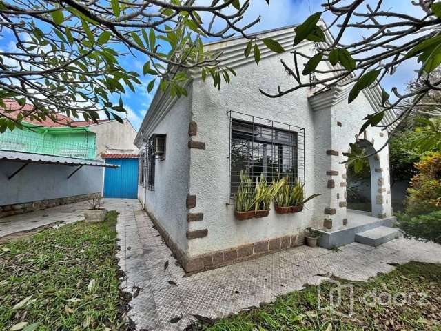 Casa com 3 quartos à venda na Rua Vinte e Quatro de Junho, Passo da Areia, Porto Alegre, 120 m2 por R$ 535.000